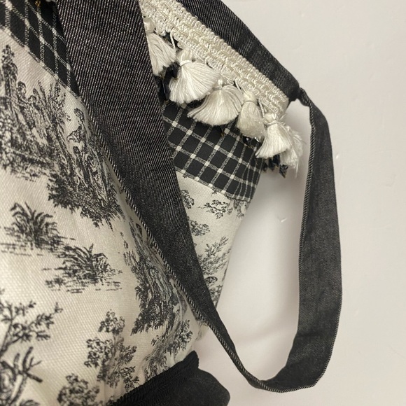 Vintage renaissance design Shoulder bag - Picture 11 of 15